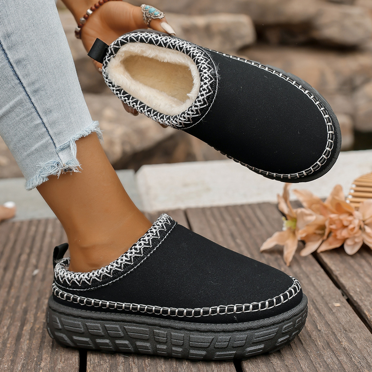 Fashion Round Toe Lace Trim Chunky Sole Snow Boots 2025 New Design Ankle Height Plush Fleece Lined Warm Womens Winter Shoes Free Shipping