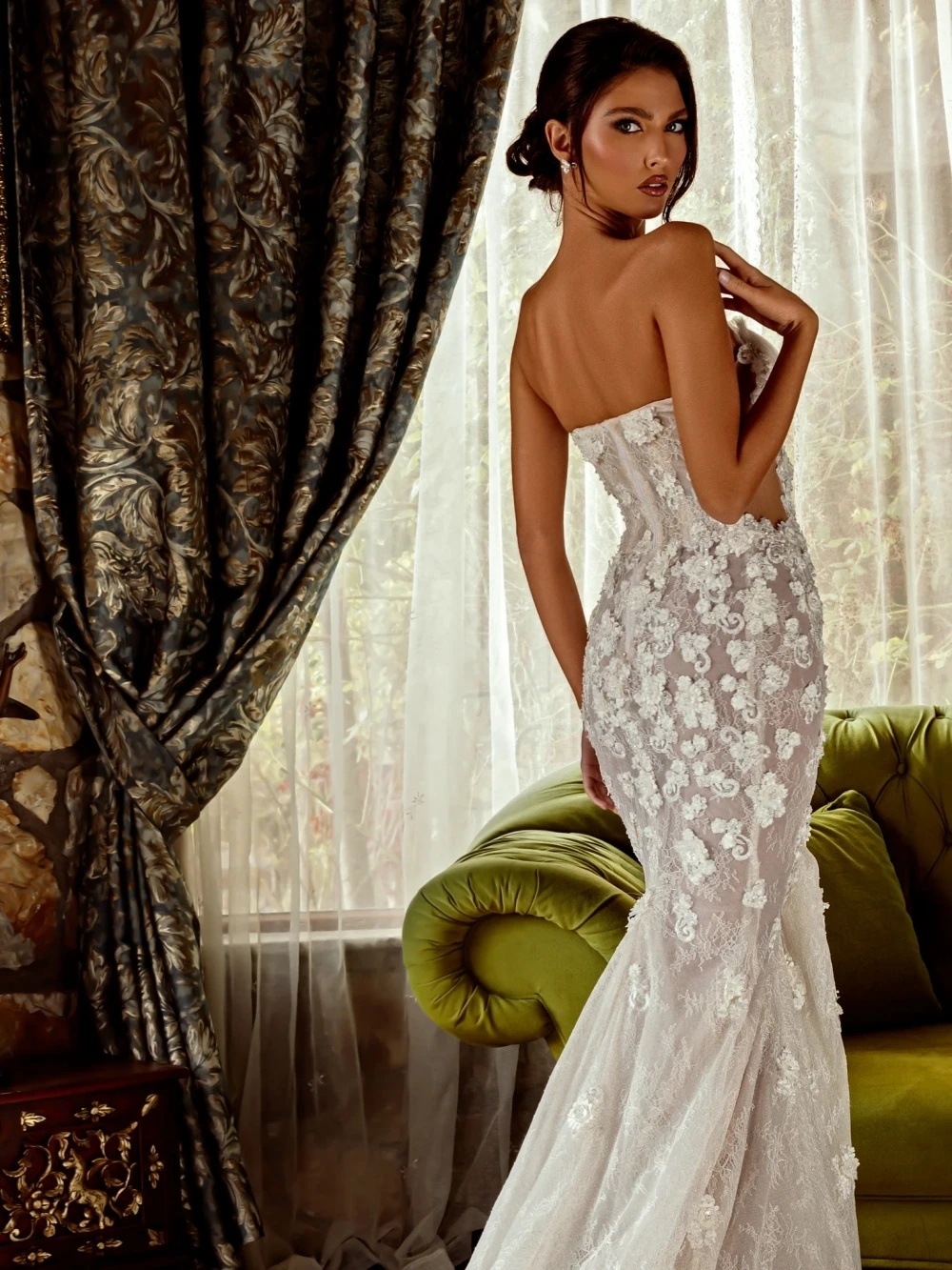 Elegant Wedding Dresses See Through Appliques Bridal Gowns Strapless Sleeveless Illusion Mermaid Backless Customized Vestidos De Novia Plus Size