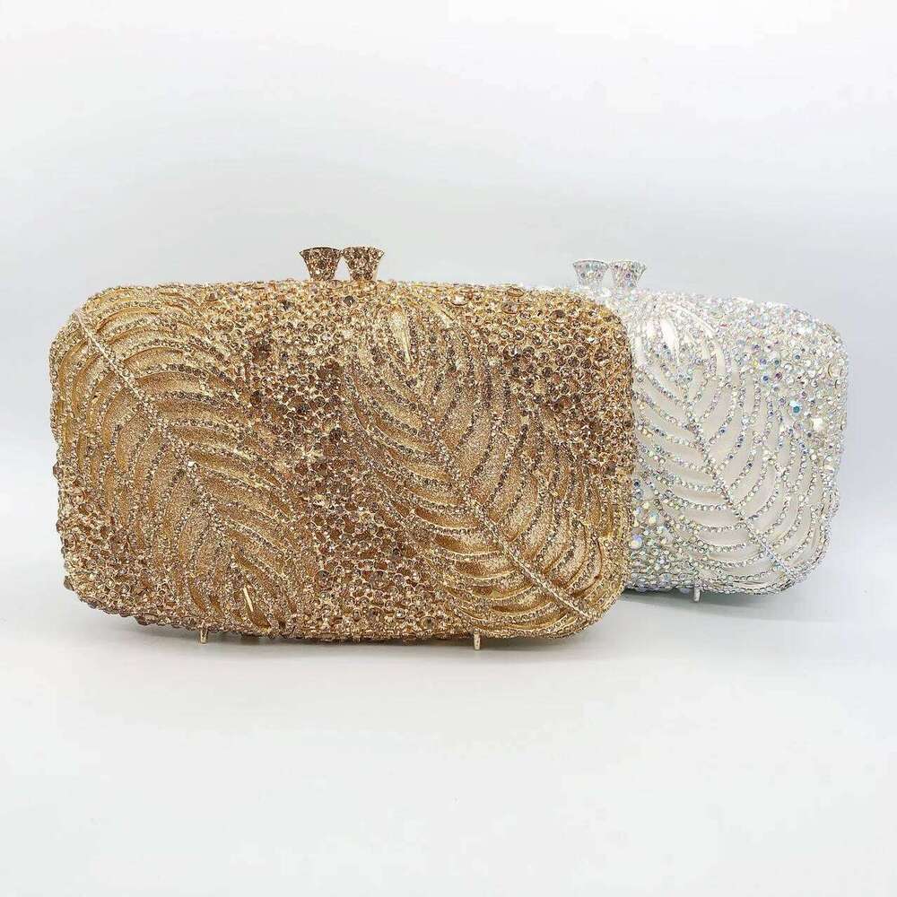 Designer bag 52 bag women 2023 New Deluxe Hollow Dia Women's Handbag Sparkling Crystal Dinner Wedding Paired Hand Bag