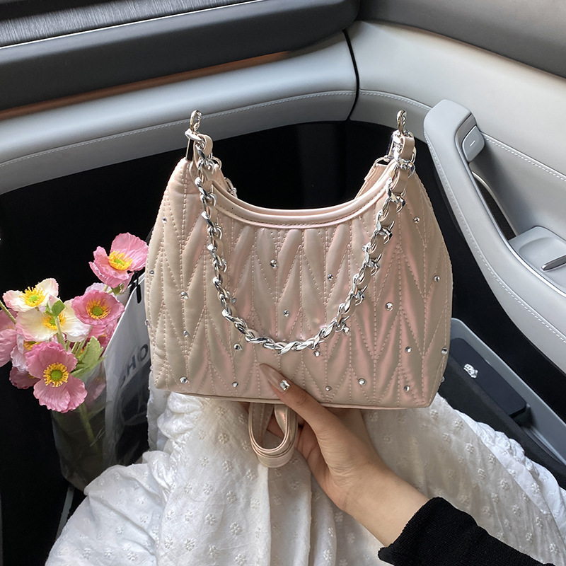Fashion Handbag With Pleated Design Women's Handbag Free Shipping Designer New Trendy And Simple Diamond Grid Dumpling Bag Shoulder And Armpit Ba