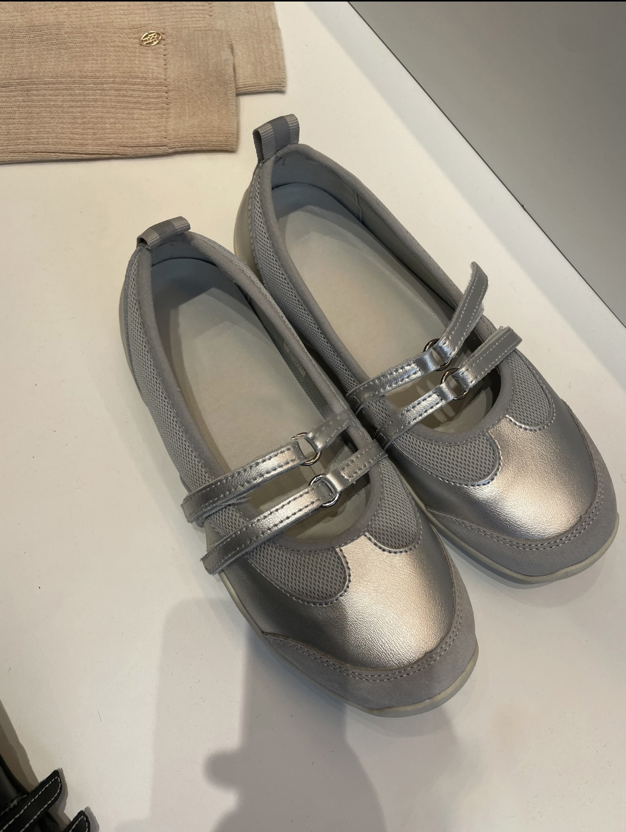 2025 new designer Mary Jane women's casual thick soled flat shoes, sports ballet flat shoes