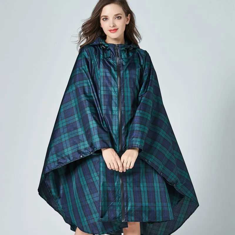 Fashion Women Breathable Raincoat Lightweight Rain Coat Poncho Waterproof Green Lattice Cloak Raincoats Men Windproof Rainwear Y250814