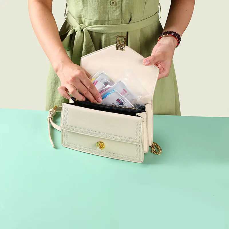 Card Raincoat Disposable Portable Raincoat Whole Body Rain Cover Thickened Adult Size Poncho Amusement Park Tour Y250814