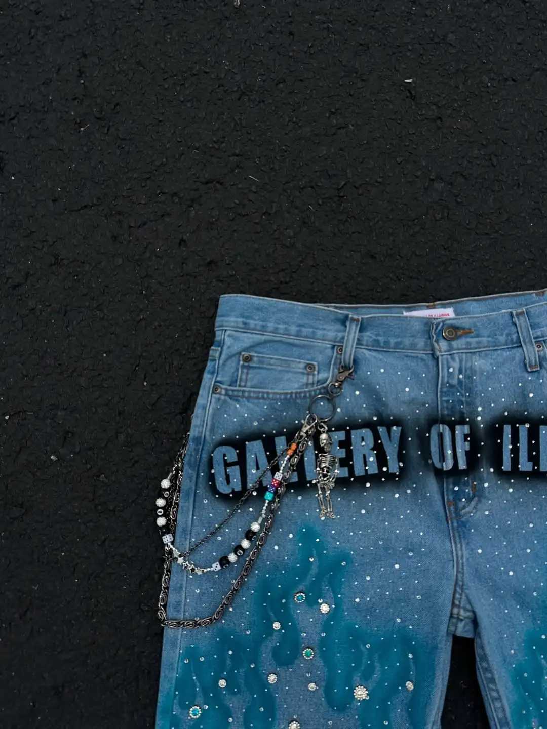 American Fashion Harajuku Blue Flame Rhinestone Short Jeans Mens Loose Casual Summer Wide Legs Street Couple Full of Star Jeans Y250814