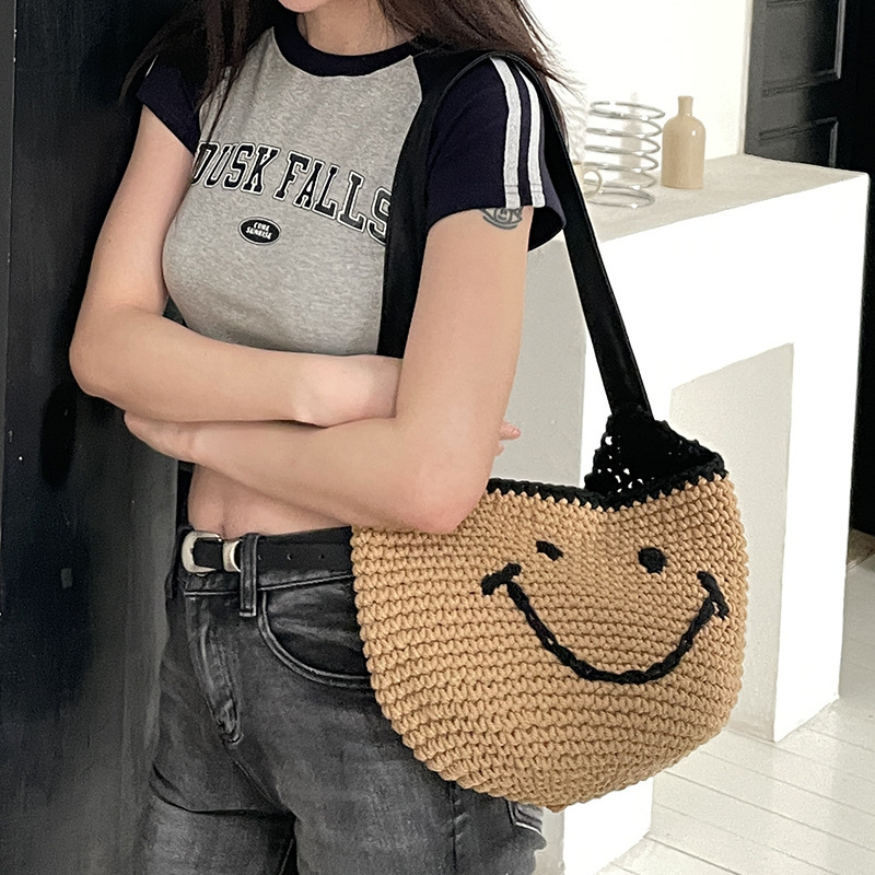 2025 Autumn New Women's Shoulder Bag New Large Capacity Hand Woven Bag Smiling Face Shoulder Bag Autumn New Designer Bag, Handbag