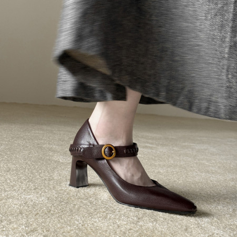 2025 new designer retro square toe thick heel genuine leather women's straight strap Mary Jane shoes