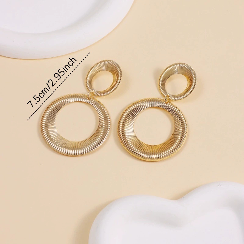 Elegant European & American-Inspired Striped Double-Stud Earring Accessory