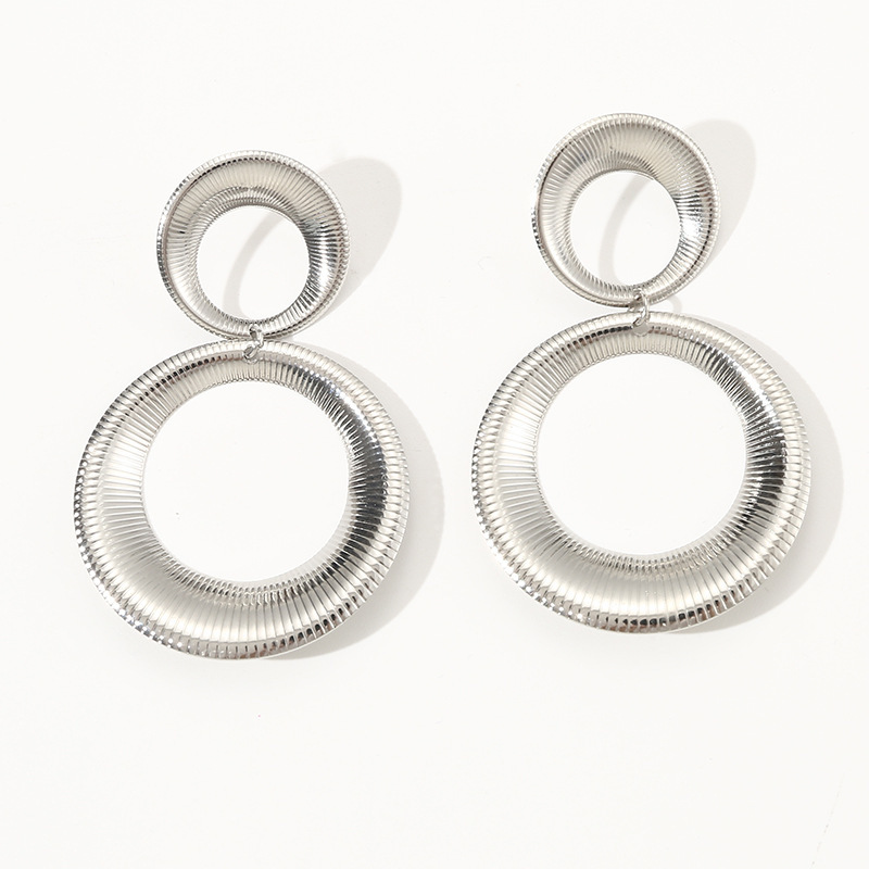 Elegant European & American-Inspired Striped Double-Stud Earring Accessory