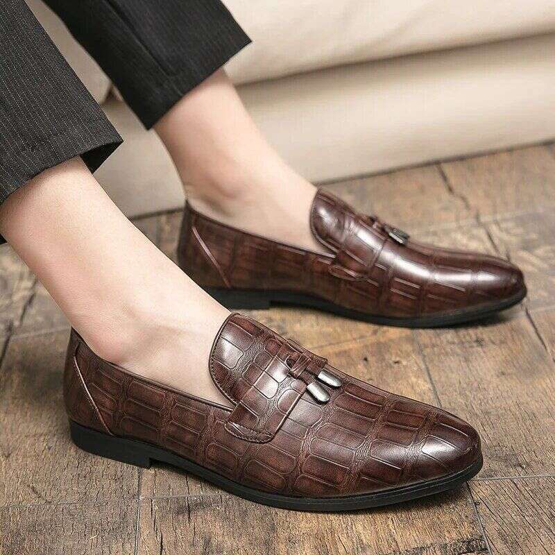 New Formal Business Fashion Casual Men Brand Leather Loafers Breathable Slip on Male Boat Shoes Moccasins