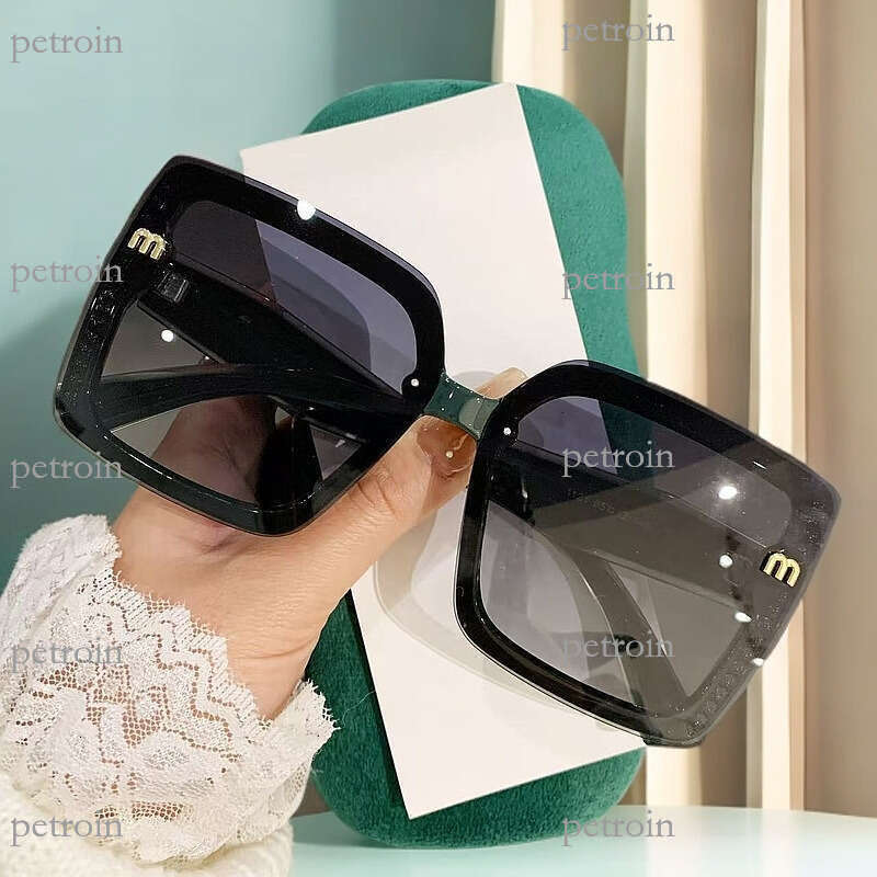 TikTok 2025 Square Frame M Letter Women's High-End Trendy Bare-Faced Internet Celebrity Live Streaming Polarized Sunglasses