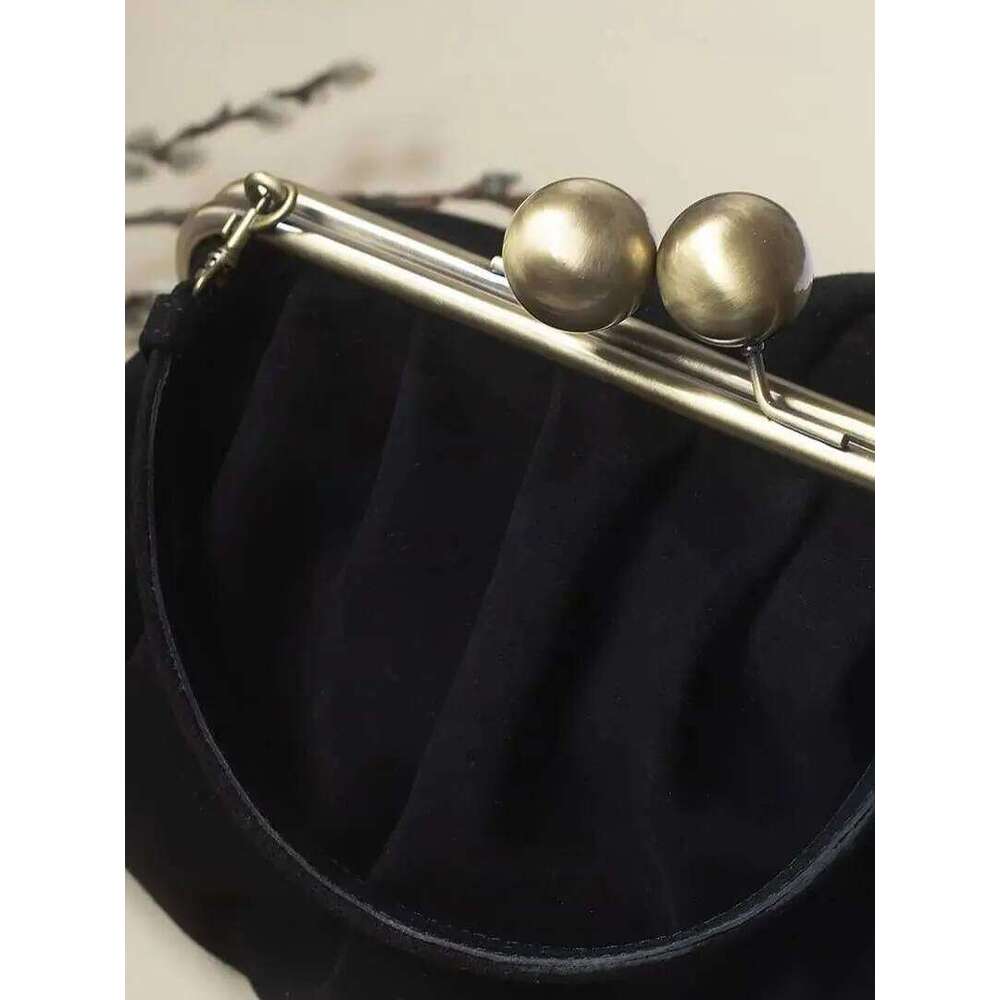 Designer bag 52 LOST IN VINTAGE Black Veet Bag Clutch Kiss-lock Simple Soft Finish Voluminous and Spacious Shape Brass Fittings 38x20x9cm