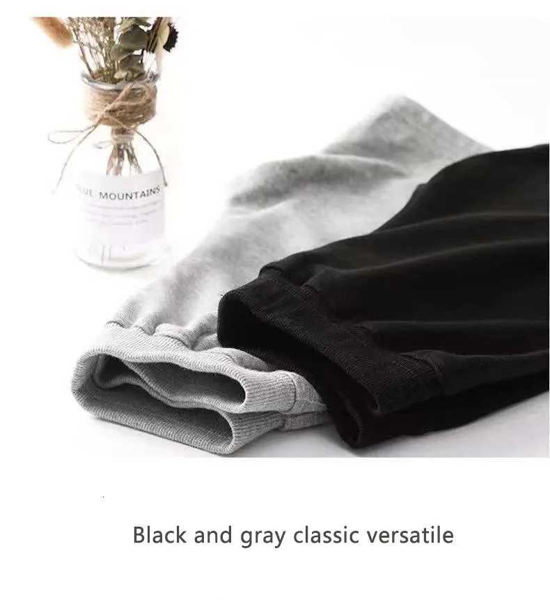 Mens summer shorts 2025 new quick drying five quarter pants mens summer shorts solid color versatile running sports pants Y250814