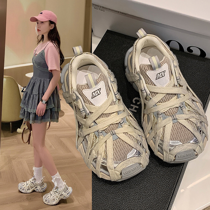 Retro dirty shoe designer thick soled dad shoes 2025 new height increasing sports shoes