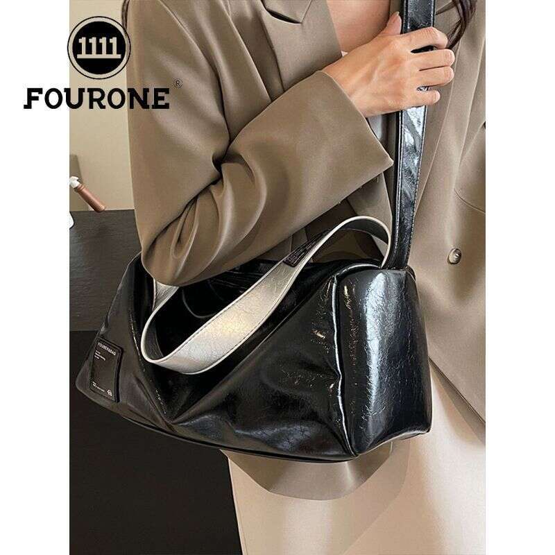 FOUR ONE Handheld Short Distance Portable Large Capacity Travel Korean Edition Fashion Trend Shoulder Versatile Women's