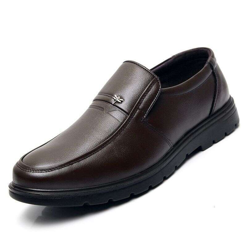 New Soft Leather Round Head Business Casual Men's Anti Slip And Wear Resistant Thick Soled Foot Set Hotel Kitchen Shoes