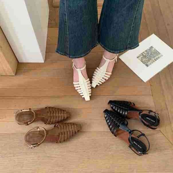 Niche Woven Hollow Toe Pig Cage Sandals Tote for Women Summer Dress Flat Beach Roman Shoes