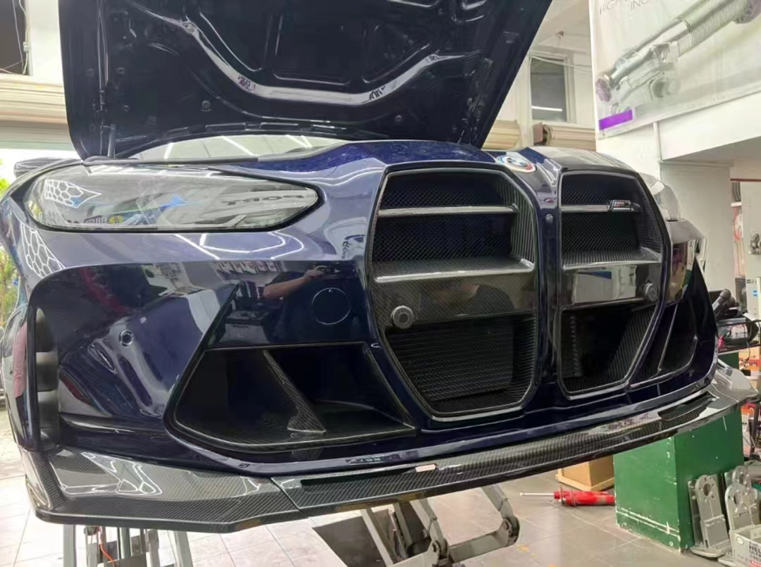 For BMW M3 M4 G80 G82 grille V Style High quality Dry Carbon Fiber Car Front Bumper Intake Grills Bumper Air Intake