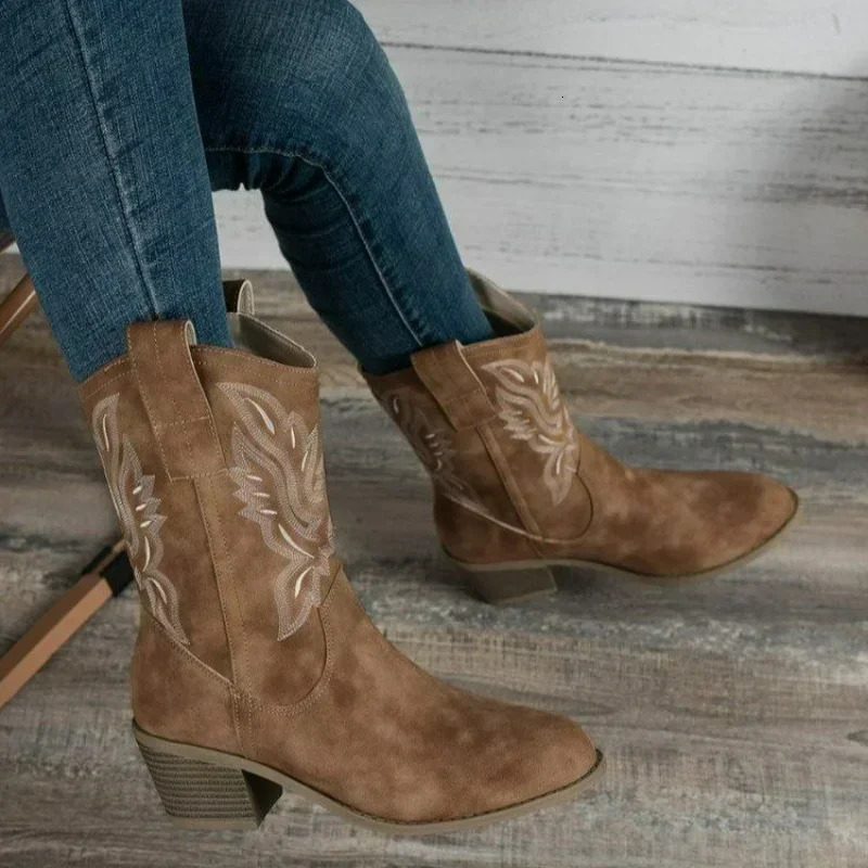 Classic Western Boots for Woman Cow Suede Pointed Toe Wedges Heel Ankle Boots Simple Comfortable Cowboy Boots Female 250809