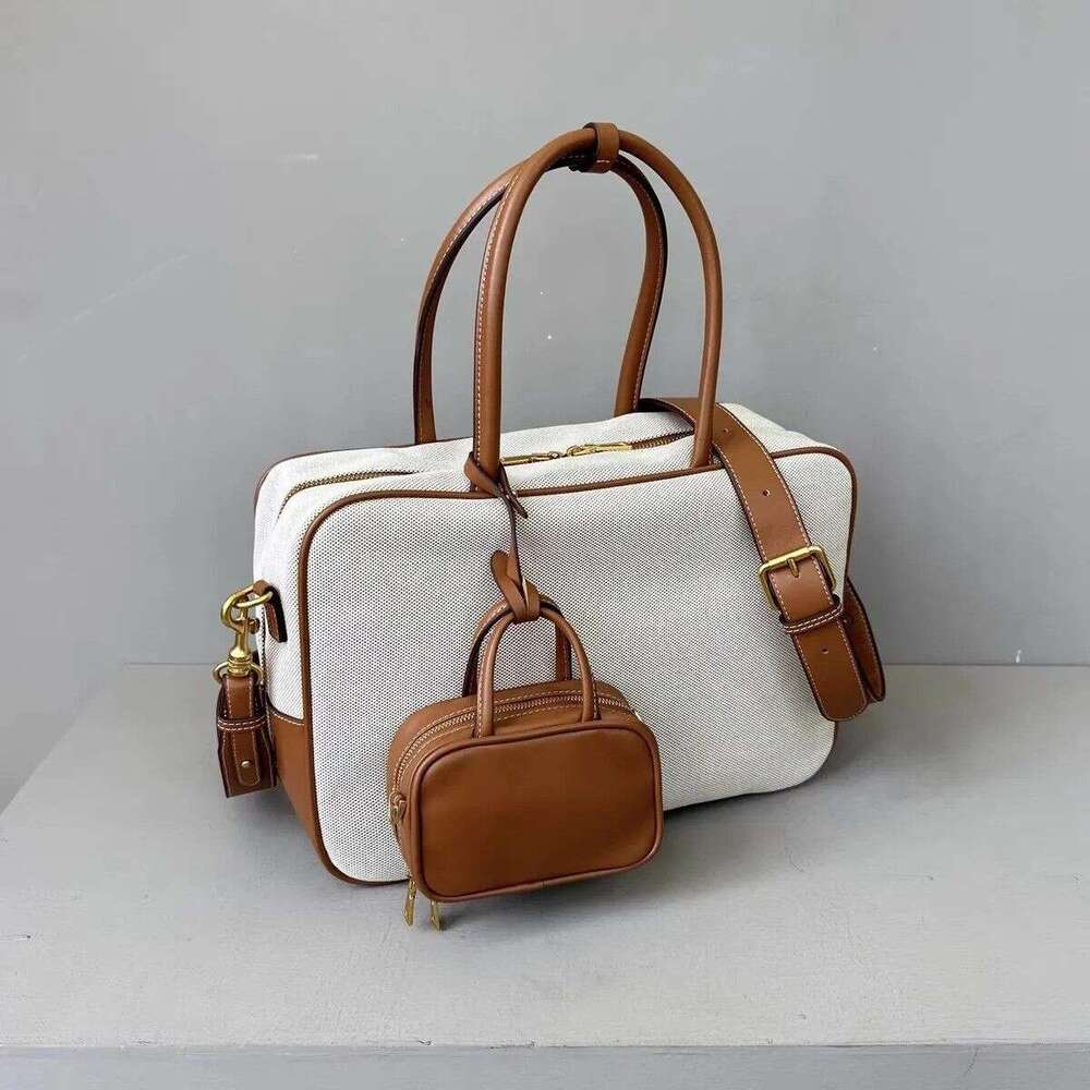 Designer Bag Tote bag Shoulder bag New Bowling Fashionable Single Handbag Commuter Crossbody Underarm Pillow