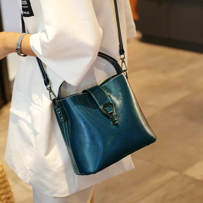 100% Genuine Leather Women Handbag Crossbody Ladies 2025 Retro Shoulder Commuter Shopping Bag For Women