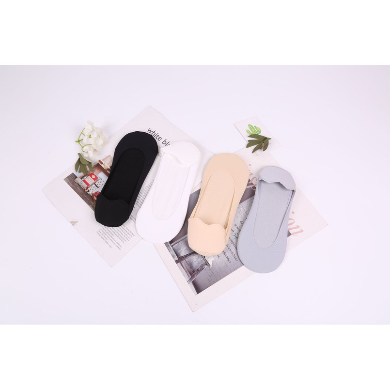 Ice Silk Women, Summer Heel Sponge Invisible Boat Socks, Versatile Non-Slip Socks for Flats and High Heels, Essential Artifact