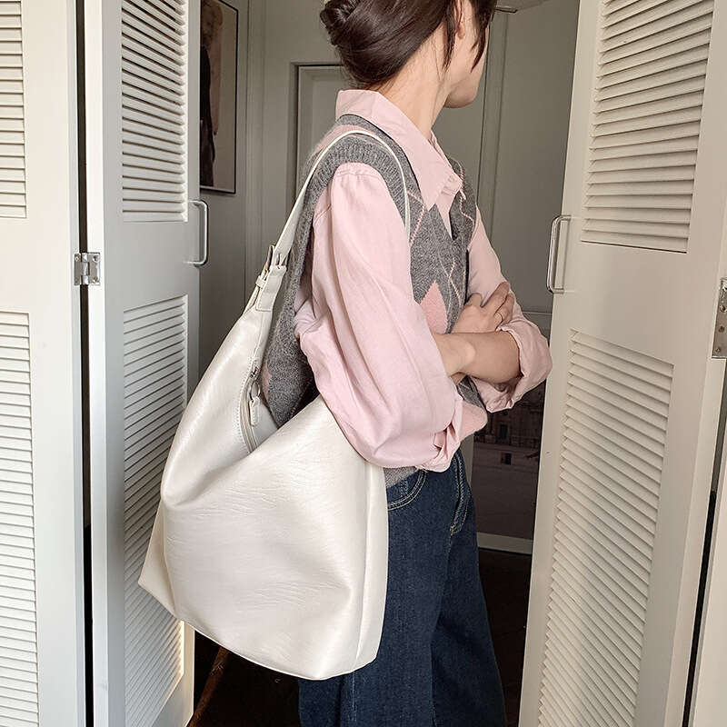 Autumn Tote Bags Designer Women Winter Korean Style Black Casual Commuter High-end Simple Versatile Soft Leather Large Capacity Women's Bag