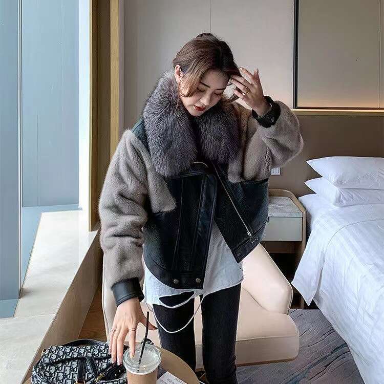 Winter new style fox-like fur coat with a fur collar, women's loose Korean-style faux mink fur coat