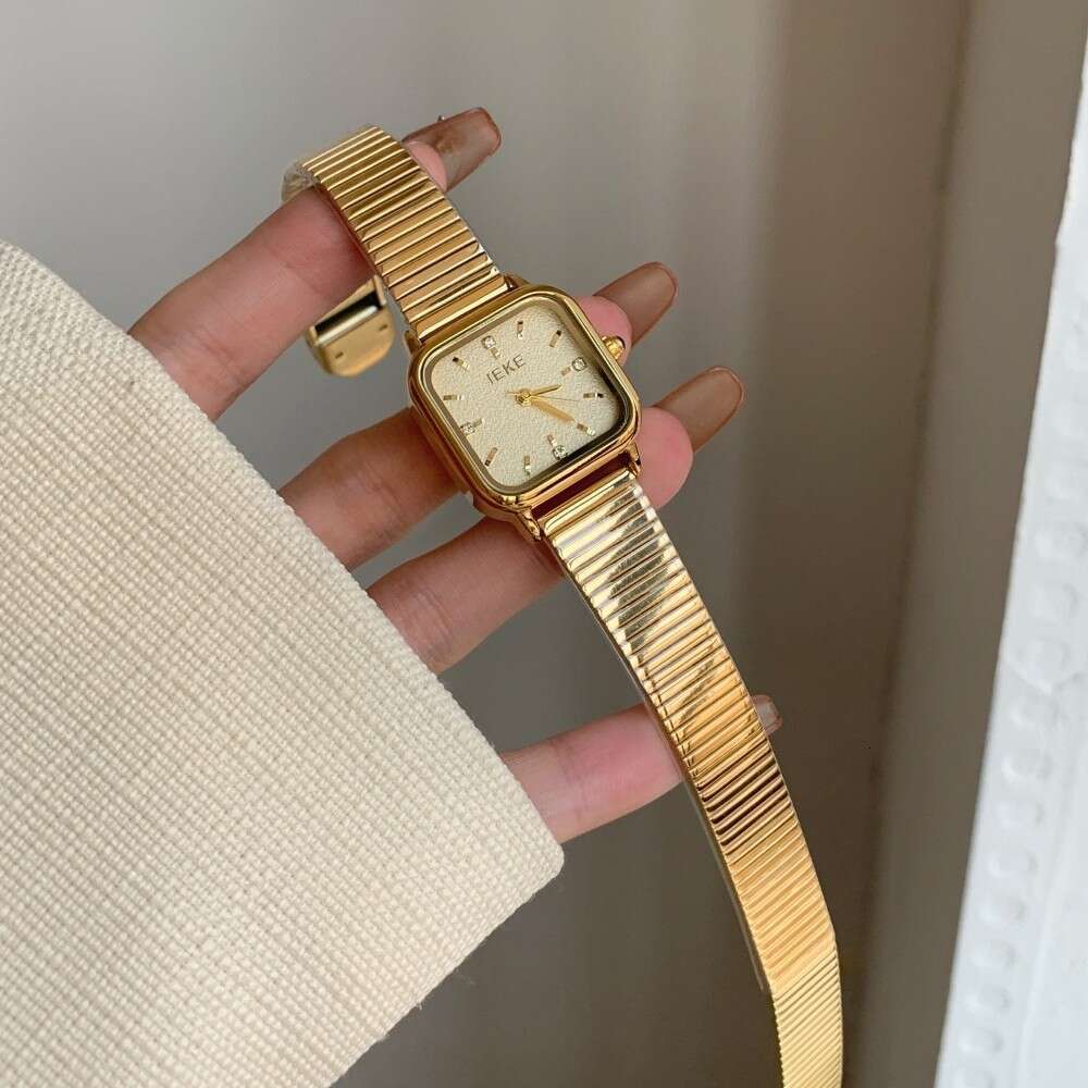 Minimalist Cool Style Designer Small Square Steel Band for Women Ins High-end Light Luxury 2025 New Quartz Watch