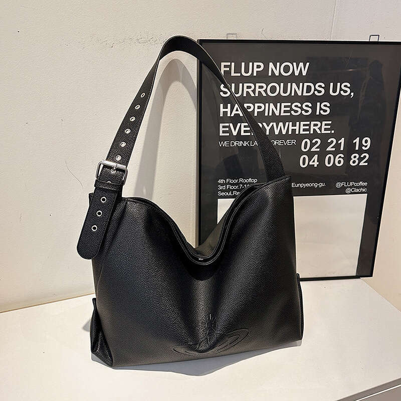 Korean Style Soft Leather Dumpling for Women 2025 New Fashion Bags Tote Designer Versatile Shoulder Crossbody Large Capacity Commuter Bag