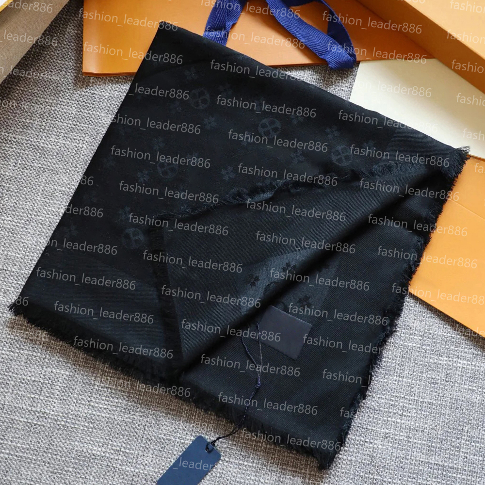 shawl wool weave 140x140cm designer scarf Women Luxury Slik Scarf Big Size Printed embroidery Shawls Winter Print Foulard Satin Square Head Scarves with box