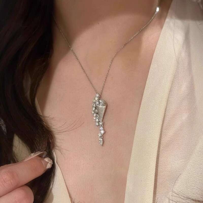 Brilliant Galaxy Brushed Sier Jewelry Zircon Necklace Designer for Women 2025 New Light Niche High-end Clavicle Chain