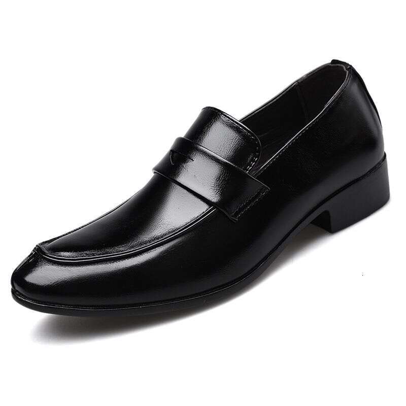 2024 Men's Oversized Leather Korean Version Loose Fitting Casual Shoes