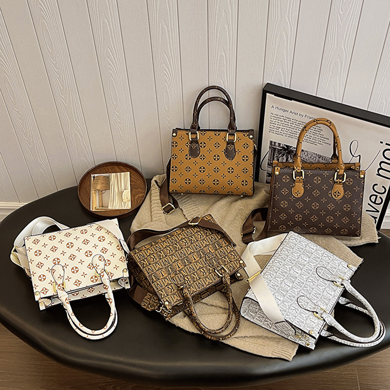 hot Free Shipping designer Shoulder Bags for woman outdoor handbag versatile and fashionable tote bag