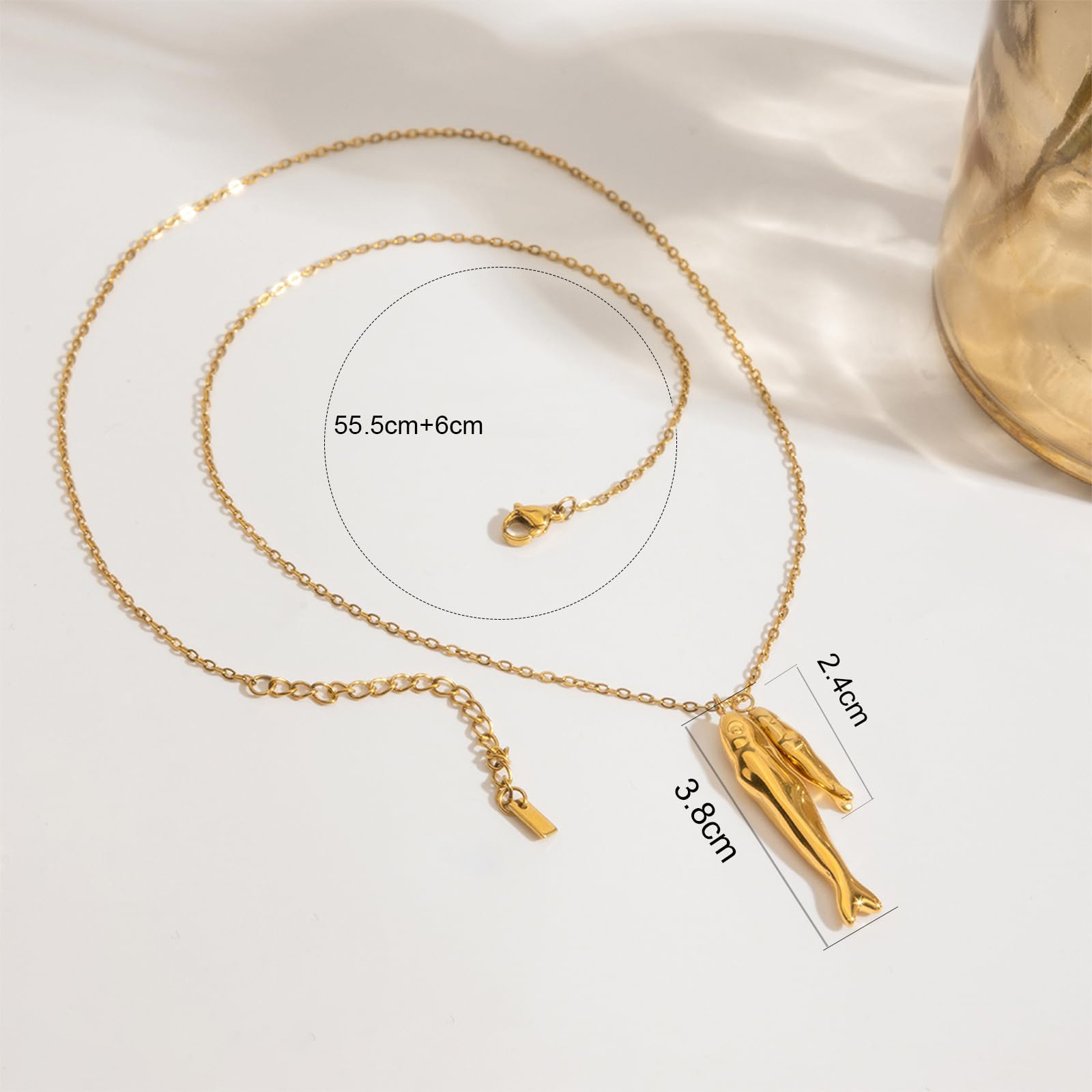 2025 New Arrival Minimalist Niche Small Fish Pendant Necklace Dainty Collarbone Chain for Versatile Stylish Layering