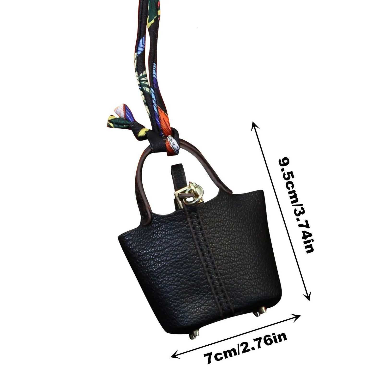 Mini Cute Basket Bag Pendant High-grade Leather Car Keychain Pendant Creative Bluetooth Earphone Bag Small Items Handbag Y250815