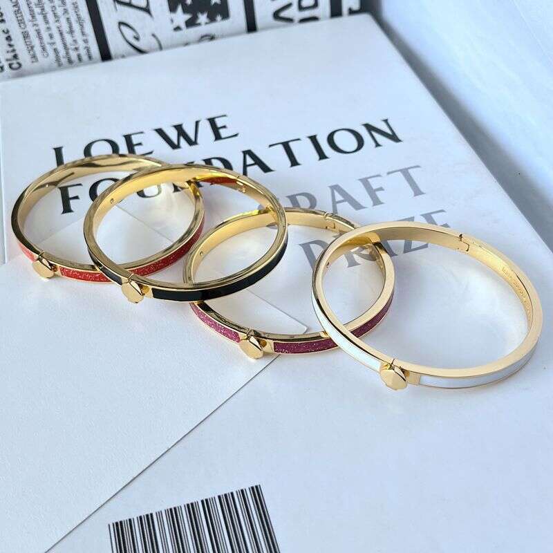 Fashion Light Commuter Niche Ins Cold Style Enamel Inlaid Smooth Metal Bracelet