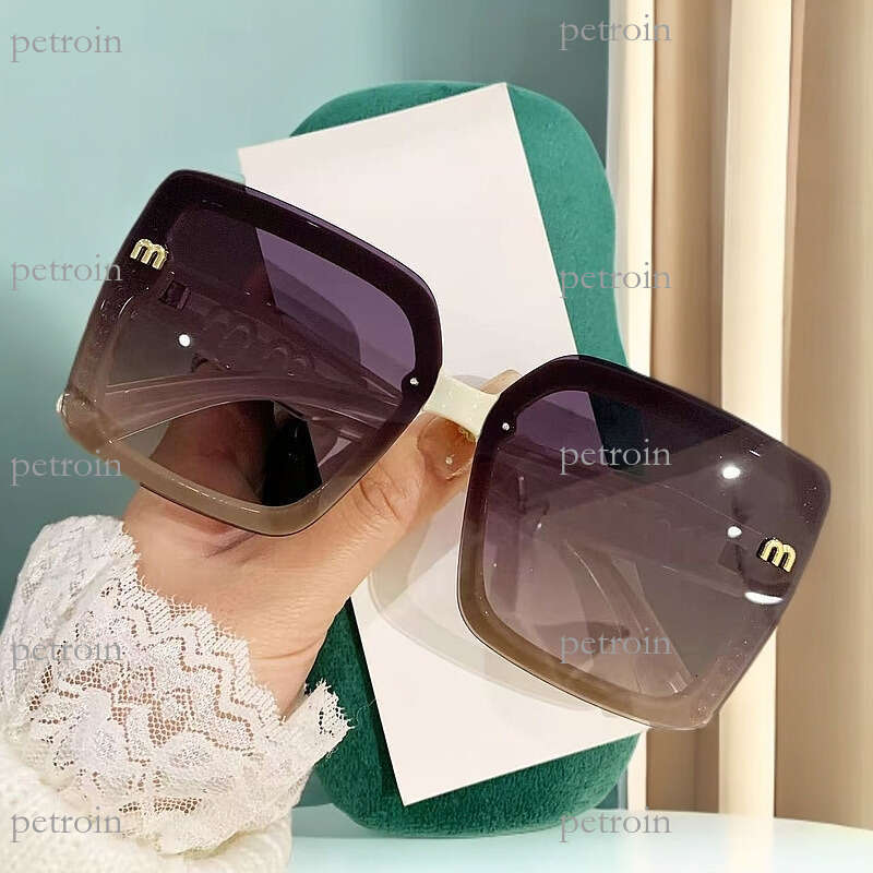 TikTok 2025 Square Frame M Letter Women's High-End Trendy Bare-Faced Internet Celebrity Live Streaming Polarized Sunglasses
