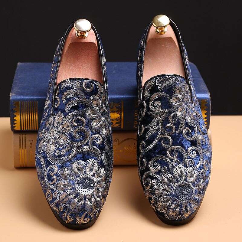 Embroidered hooded fashionable hairstylist, versatile casual shoes, men's leather shoes