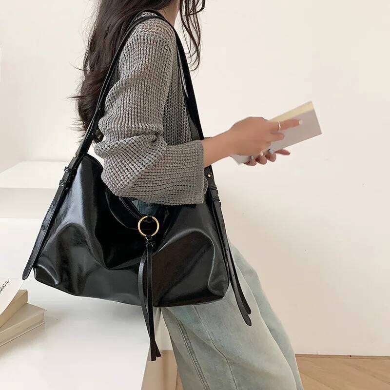 Designer Luxury Models Lazy Wind Shoulder Bag Commuting Senior Sense Of Temperament Women S Retro Large Capacity Crossbody Tote Bags