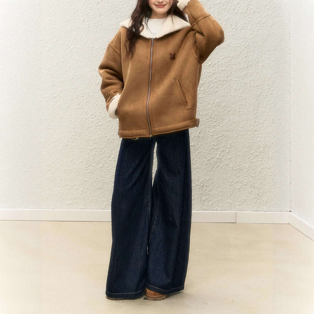 Winter warm and thick fur one-piece coat, women's plush navy collar design, suede top