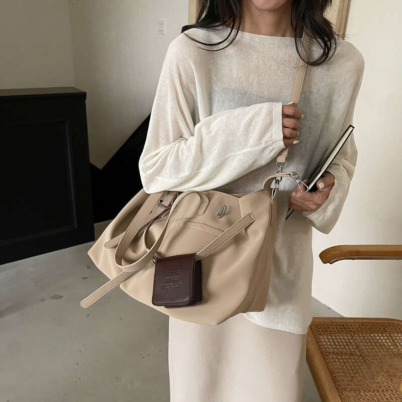 Korean Style Suede Tote for Women 2025 New Fashionable Handbag Bags Designer Large Capacity Shoulder Crossbody Bag