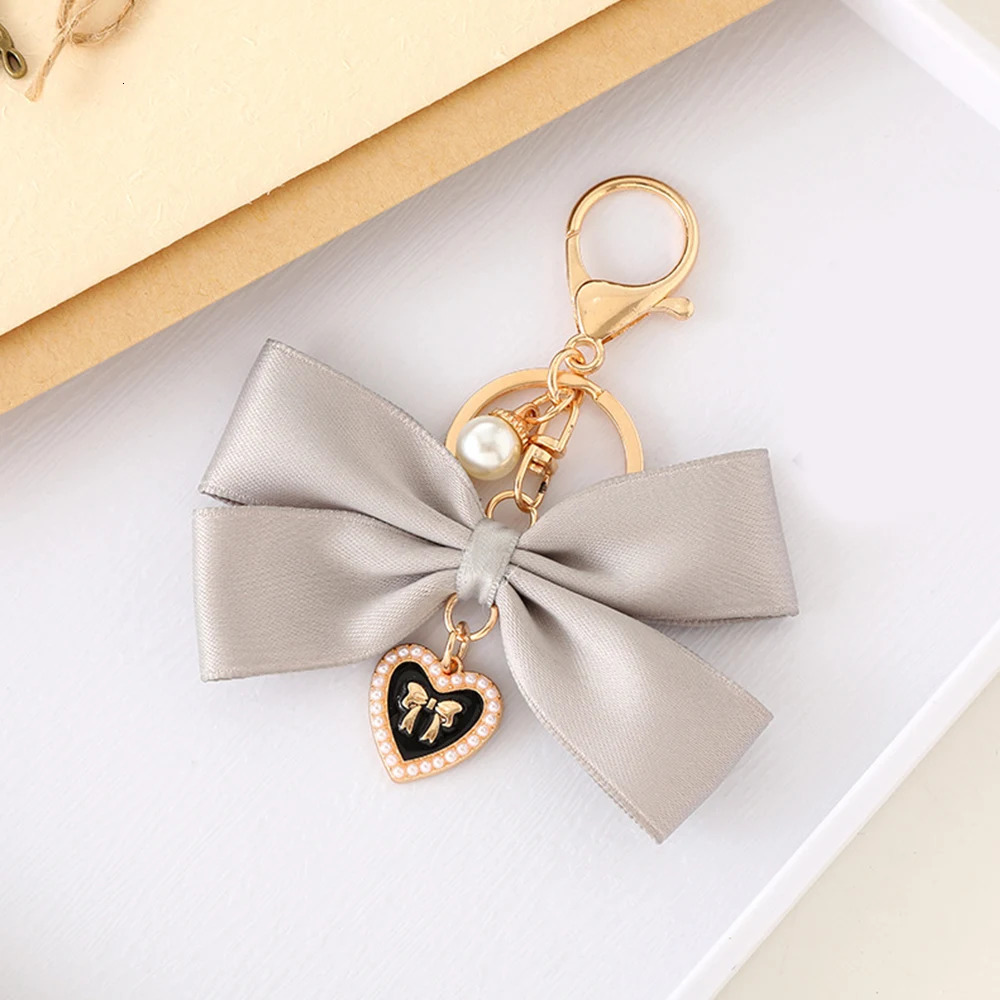 Pearl Keychain Sweet Fashion Ribbon Bowknot Keyring Accessories Metal Buckle Women Bag Charms Gifts Jewelry 250804