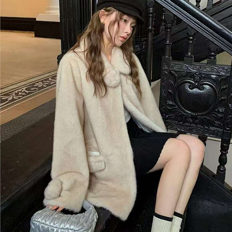 New autumn and winter faux mink fur coat for women, eco-friendly fur, slimming and youthful mid-length style