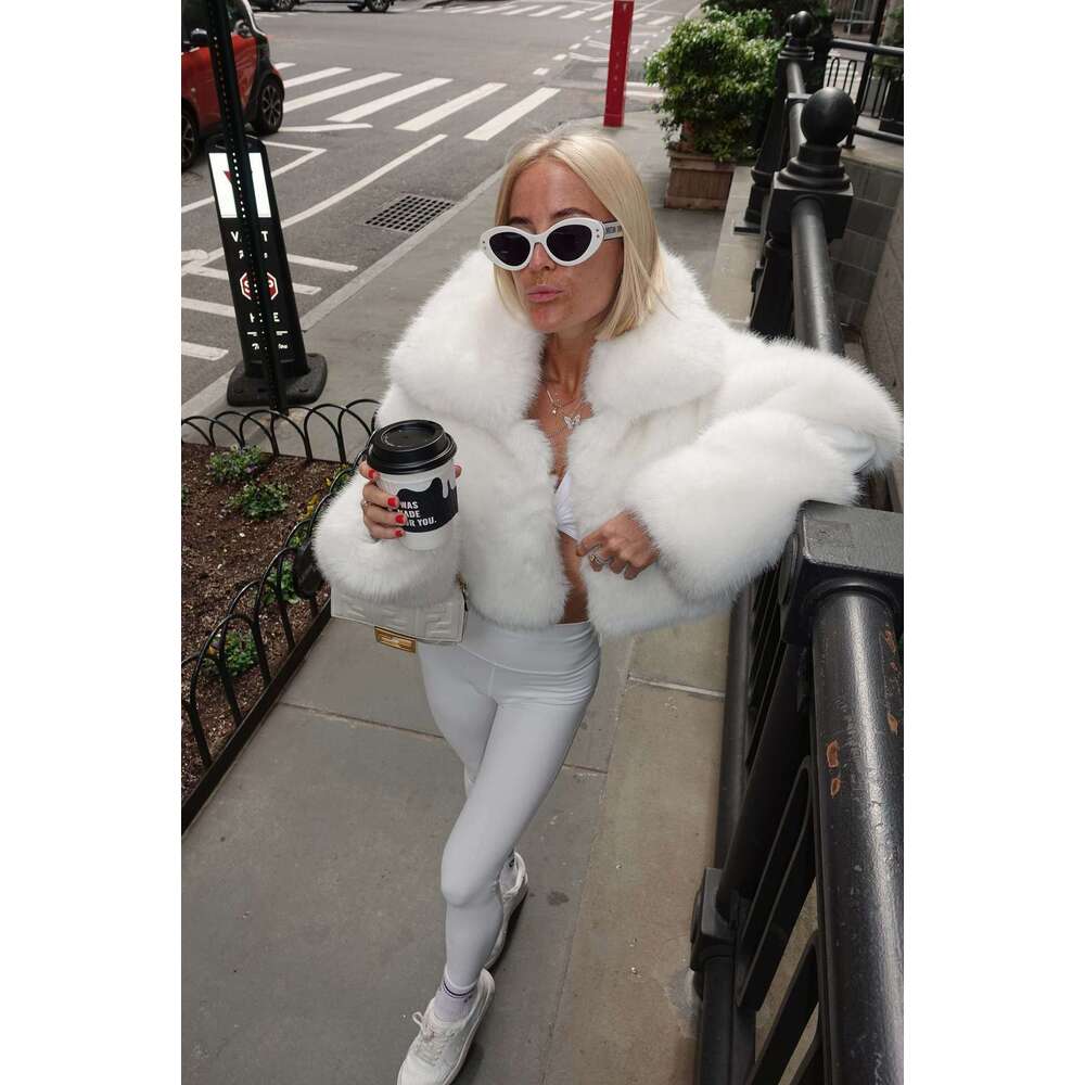 Faux Fur Coats Women Turn Down Collar Full Sleeve Short Coat Thick Warm Y2k Streetwear Elegant Y2k Open Stitch Autumn Winter