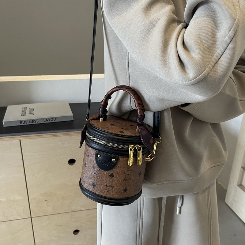 Retro Printed Women's Handbag Free Shipping Designer Fashion New Crossbody Round Bucket Bag Versatile Luxury Phone Bag Casual Makeup Shoulder Bag