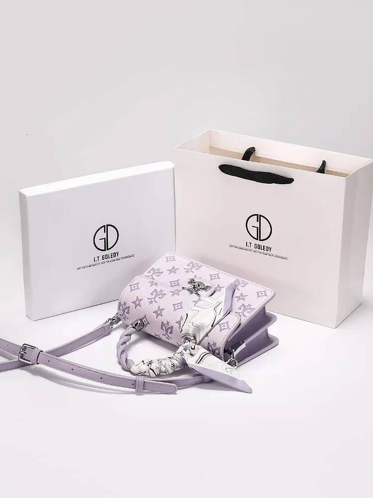 Show 2025 Truly Amazing Brand New Women's Bags With Star Patterns Handbag Banquets Shoulder Bag For Daily