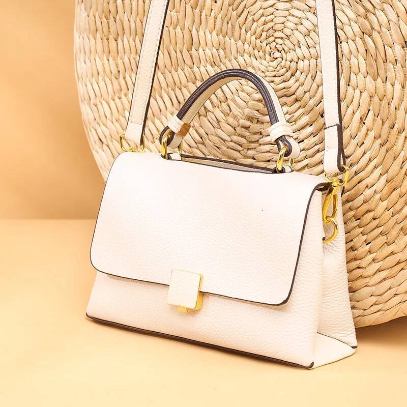 Brand Women's Large Capacity Leather Shoulder 2024 New Model Fashionable Women Diagonal Cross Bag Handbag