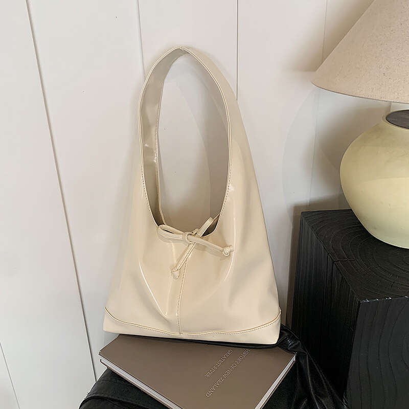 Casual Tote Soft Leather Large Capacity Women 2025 New Bags Designer Fashion Shoulder Handheld Bucket Bag