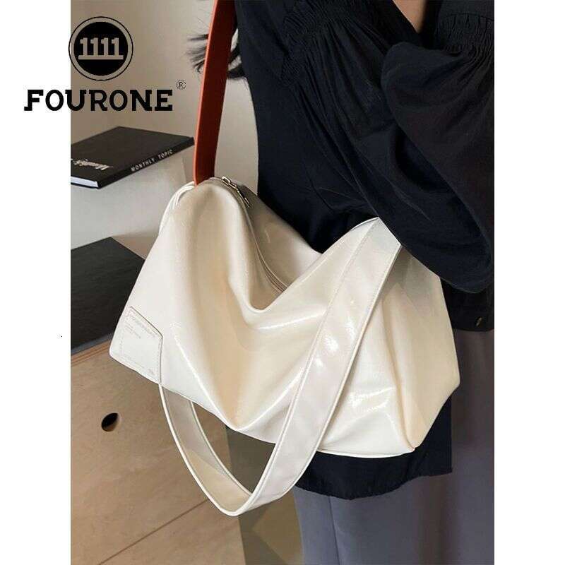 FOUR ONE Handheld Short Distance Portable Large Capacity Travel Korean Edition Fashion Trend Shoulder Versatile Women's