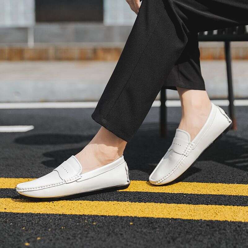 Plus-size simple lazy leather beanie men plus cotton casual driving shoes